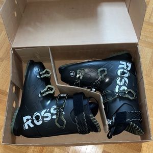 Mens Ski Boots